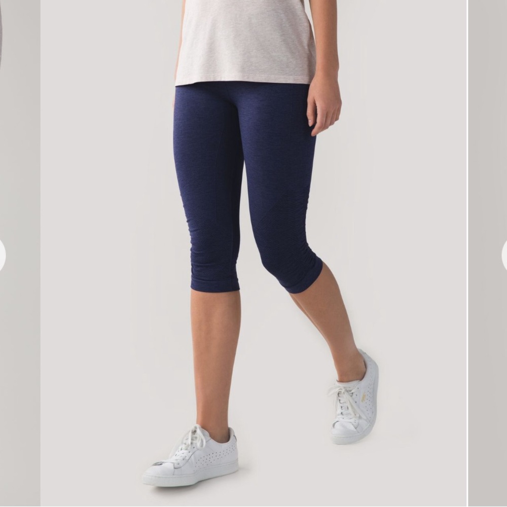 Lululemon In The Flow Crop II